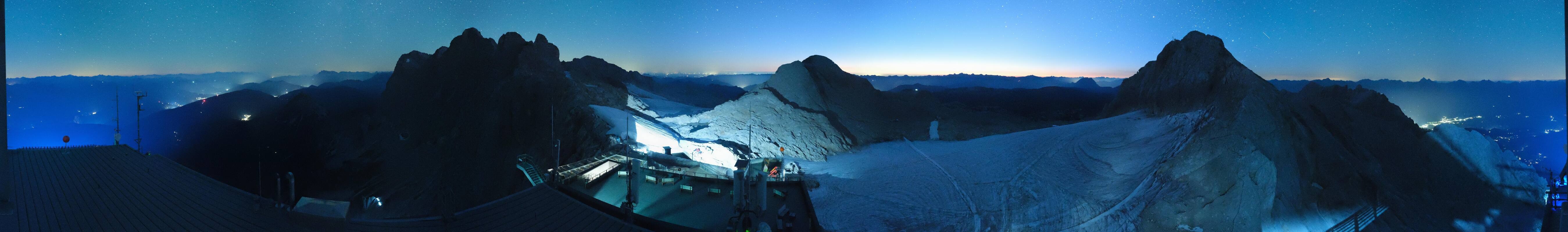 Archiv Foto Webcam Dachstein Gletscher: Panoramablick von der Bergstation