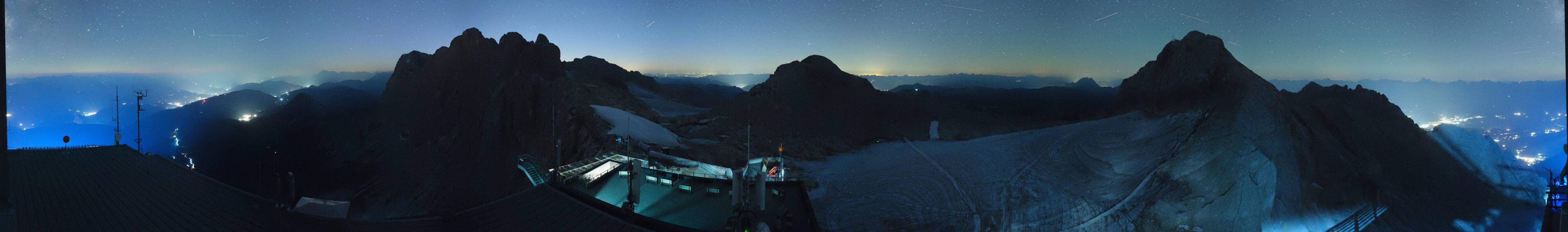 Archiv Foto Webcam Dachstein Gletscher: Panoramablick von der Bergstation