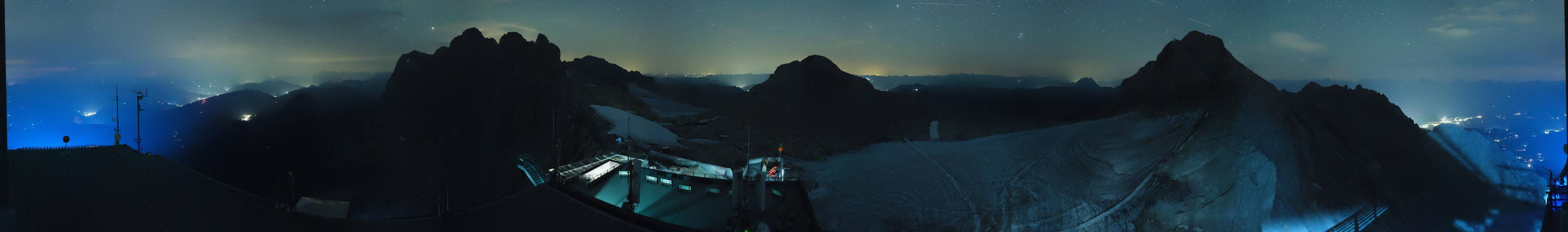 Archiv Foto Webcam Dachstein Gletscher: Panoramablick von der Bergstation