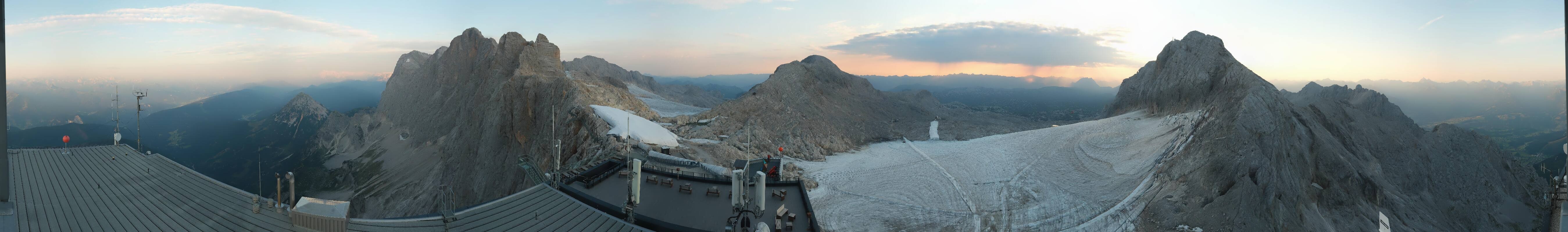 Archiv Foto Webcam Dachstein Gletscher: Panoramablick von der Bergstation