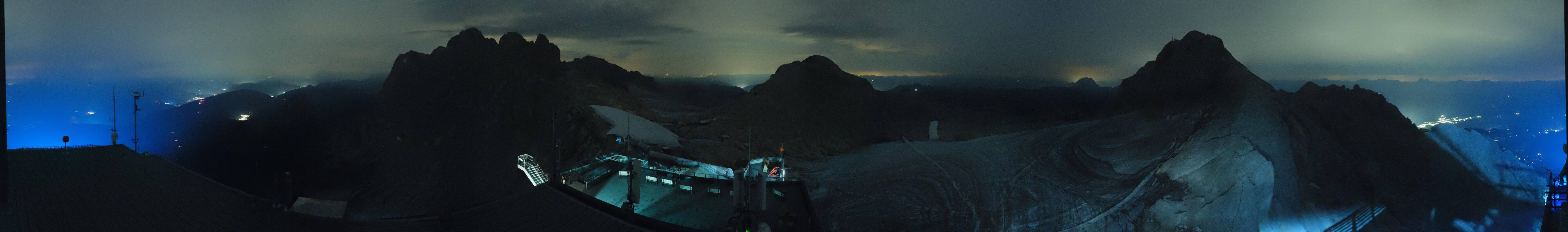 Archiv Foto Webcam Dachstein Gletscher: Panoramablick von der Bergstation