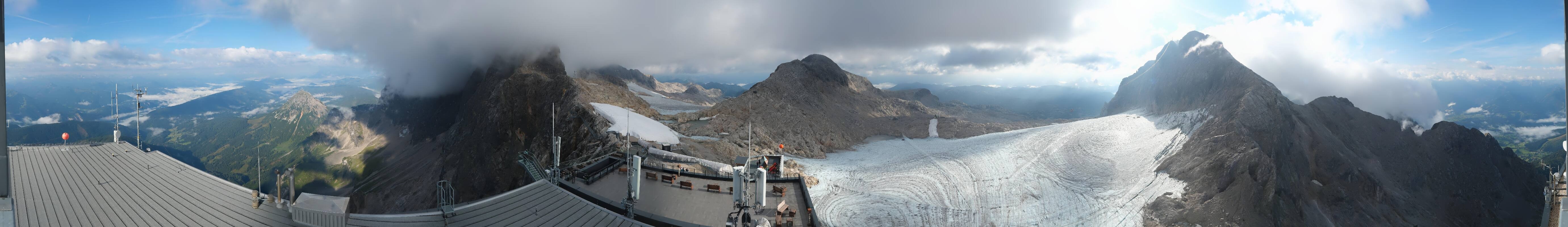 Archived image Panoramic webcam view at the Dachstein Glacier