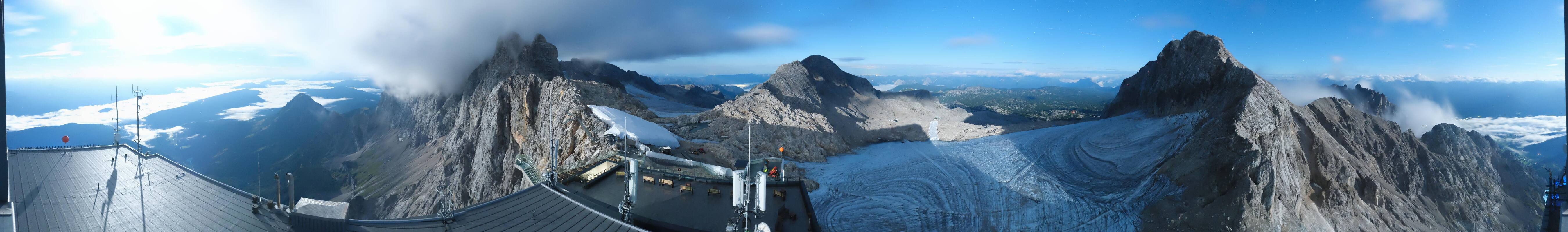 Archiv Foto Webcam Dachstein Gletscher: Panoramablick von der Bergstation