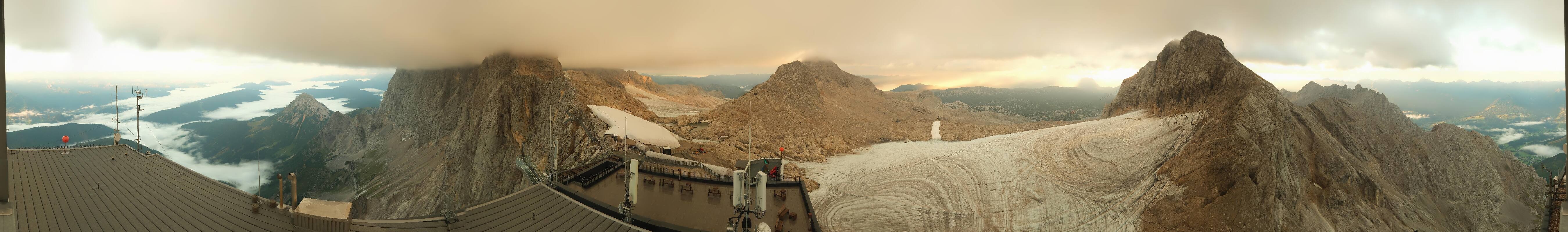 Archiv Foto Webcam Dachstein Gletscher: Panoramablick von der Bergstation