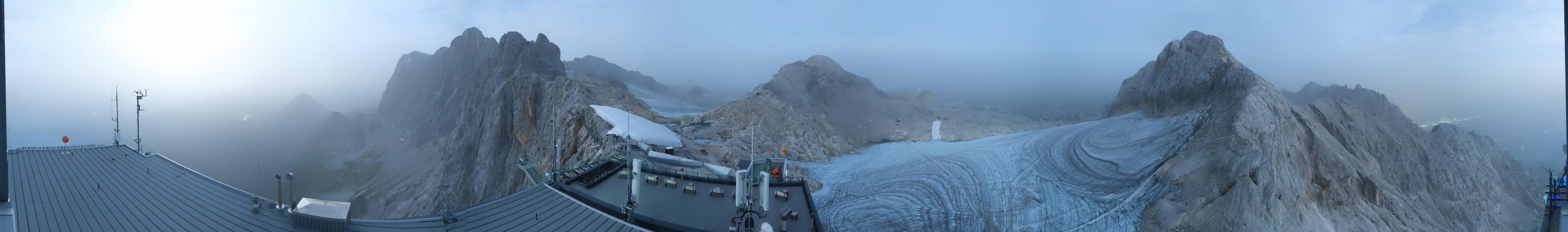 Archiv Foto Webcam Dachstein Gletscher: Panoramablick von der Bergstation