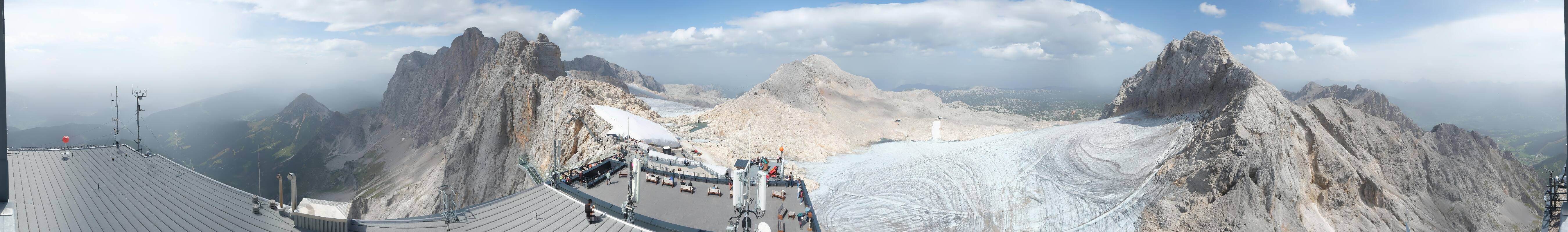 Archived image Panoramic webcam view at the Dachstein Glacier