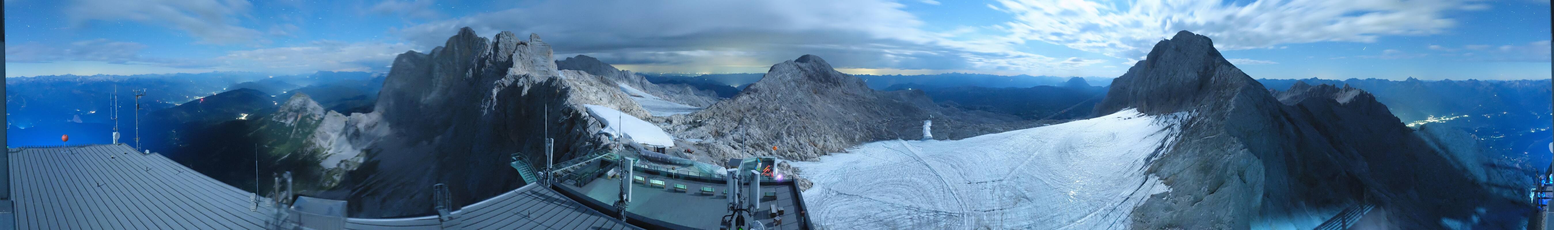 Archiv Foto Webcam Dachstein Gletscher: Panoramablick von der Bergstation