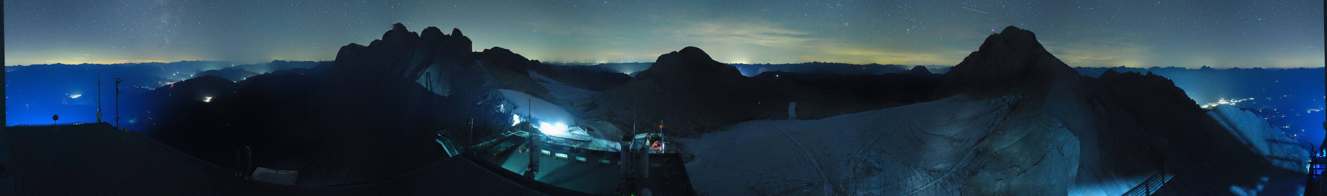 Archiv Foto Webcam Dachstein Gletscher: Panoramablick von der Bergstation