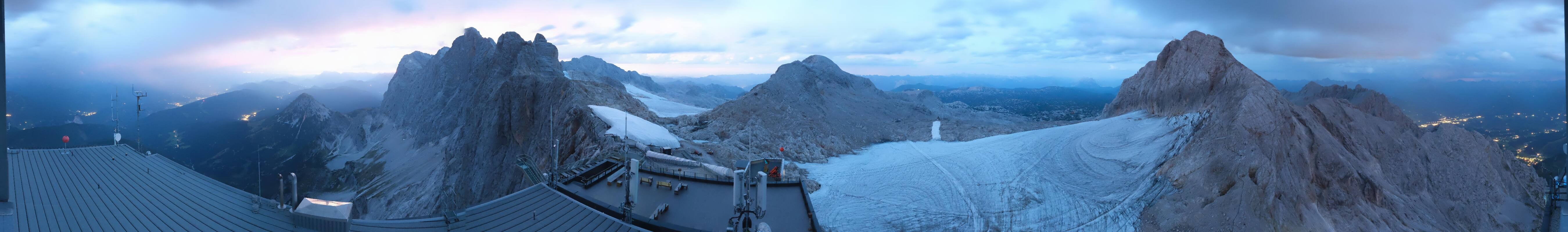 Archiv Foto Webcam Dachstein Gletscher: Panoramablick von der Bergstation