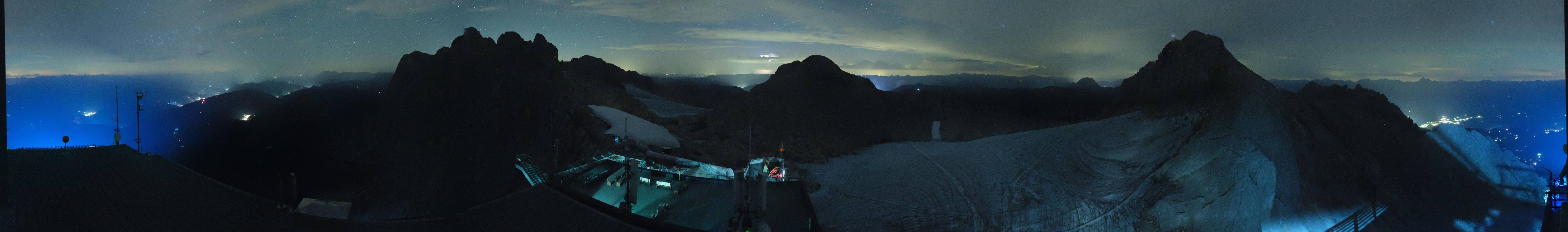 Archiv Foto Webcam Dachstein Gletscher: Panoramablick von der Bergstation