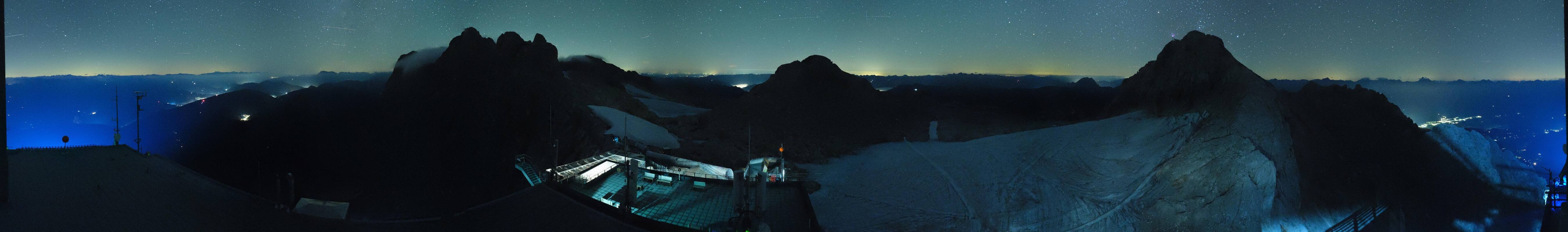 Archiv Foto Webcam Dachstein Gletscher: Panoramablick von der Bergstation