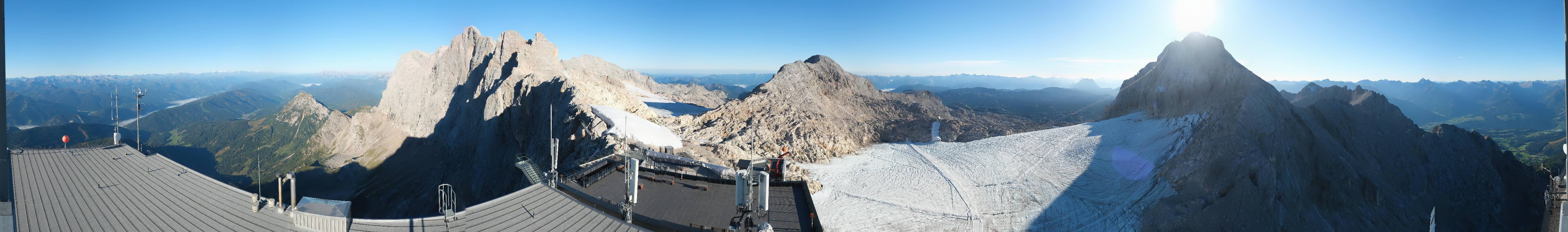 Archiv Foto Webcam Dachstein Gletscher: Panoramablick von der Bergstation