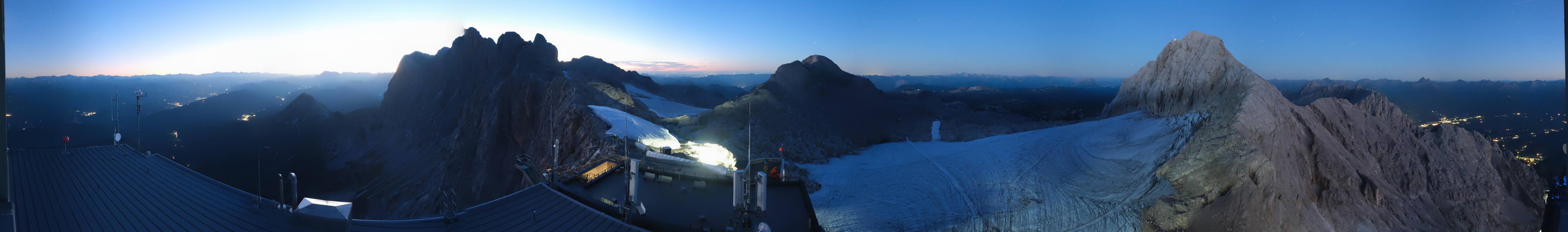 Archiv Foto Webcam Dachstein Gletscher: Panoramablick von der Bergstation