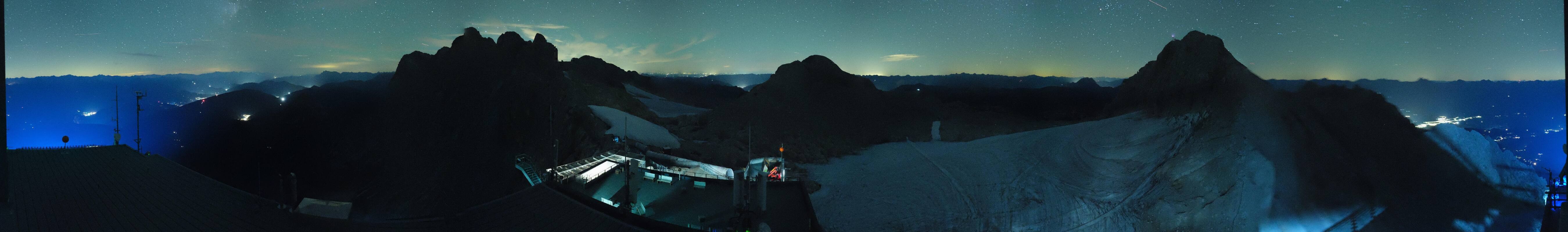 Archiv Foto Webcam Dachstein Gletscher: Panoramablick von der Bergstation