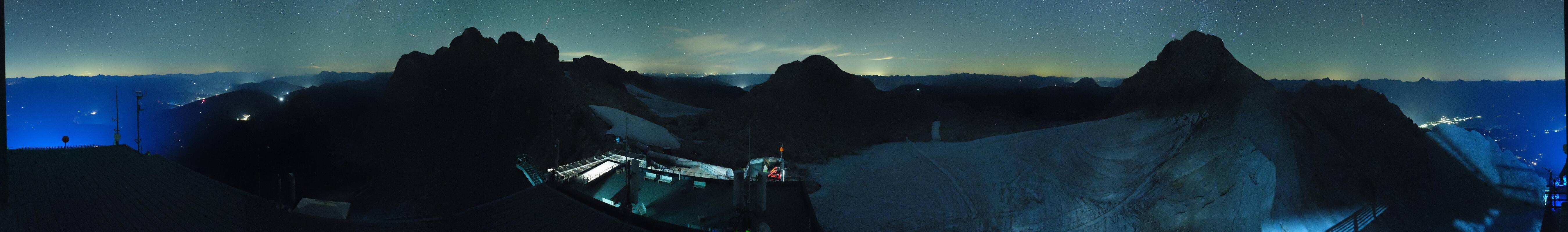 Archiv Foto Webcam Dachstein Gletscher: Panoramablick von der Bergstation