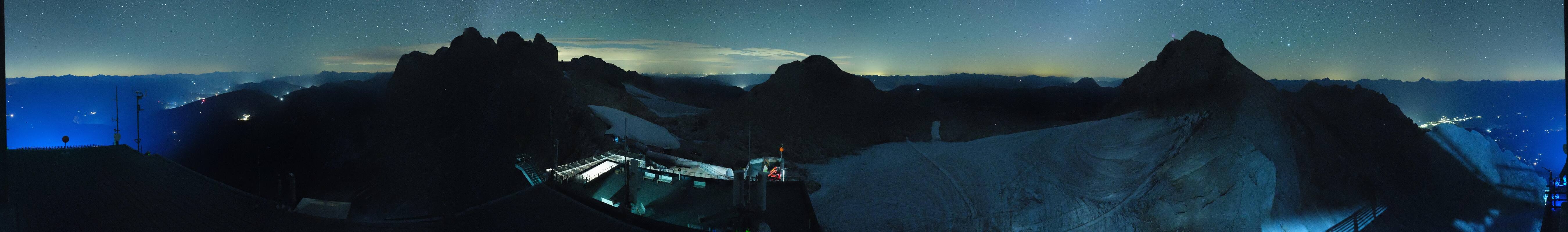 Archiv Foto Webcam Dachstein Gletscher: Panoramablick von der Bergstation