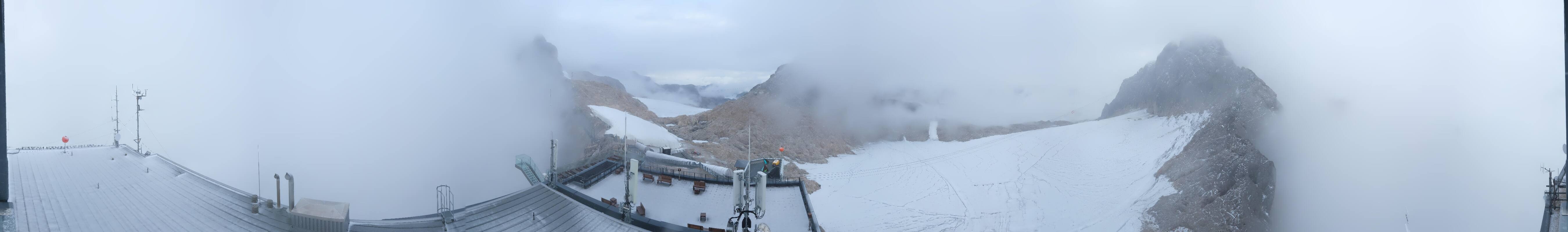 Archiv Foto Webcam Dachstein Gletscher: Panoramablick von der Bergstation