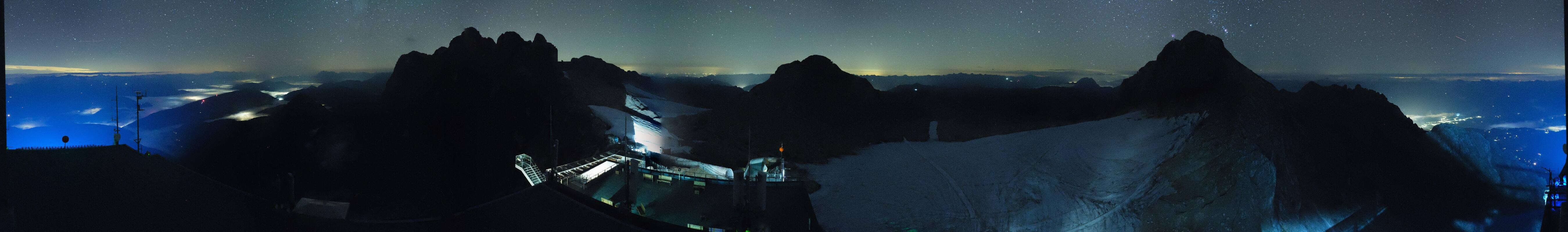 Archiv Foto Webcam Dachstein Gletscher: Panoramablick von der Bergstation