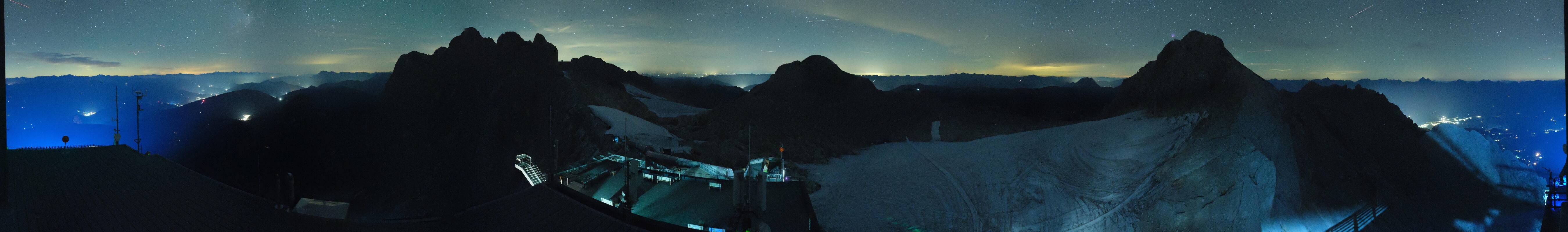 Archiv Foto Webcam Dachstein Gletscher: Panoramablick von der Bergstation