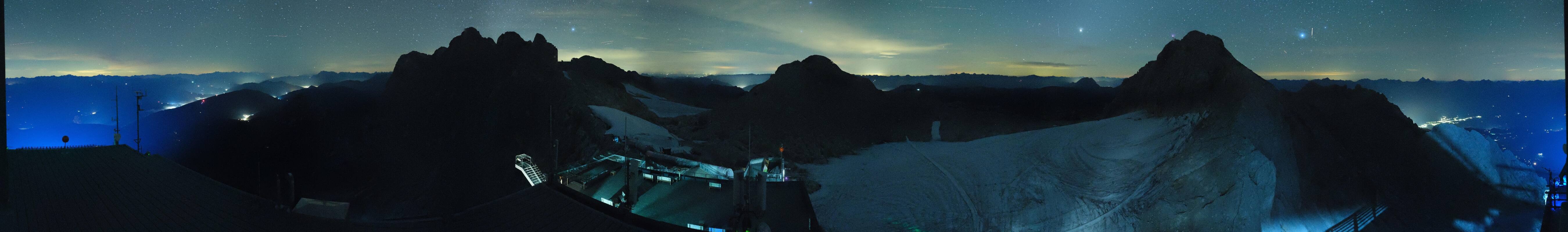 Archiv Foto Webcam Dachstein Gletscher: Panoramablick von der Bergstation
