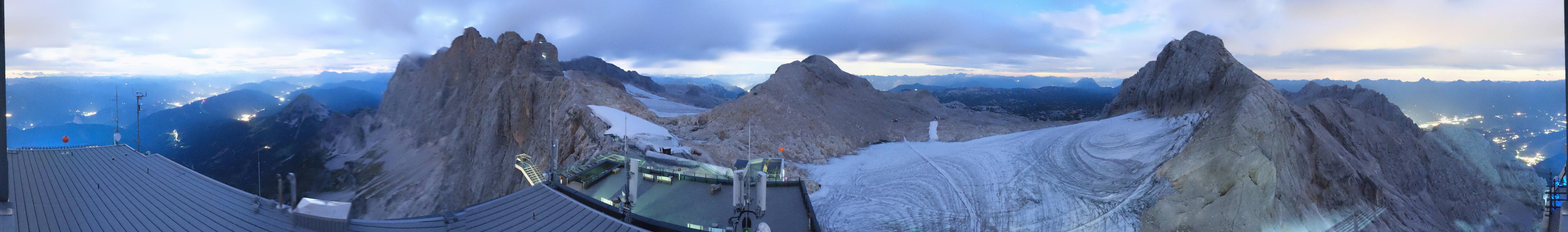 Archiv Foto Webcam Dachstein Gletscher: Panoramablick von der Bergstation