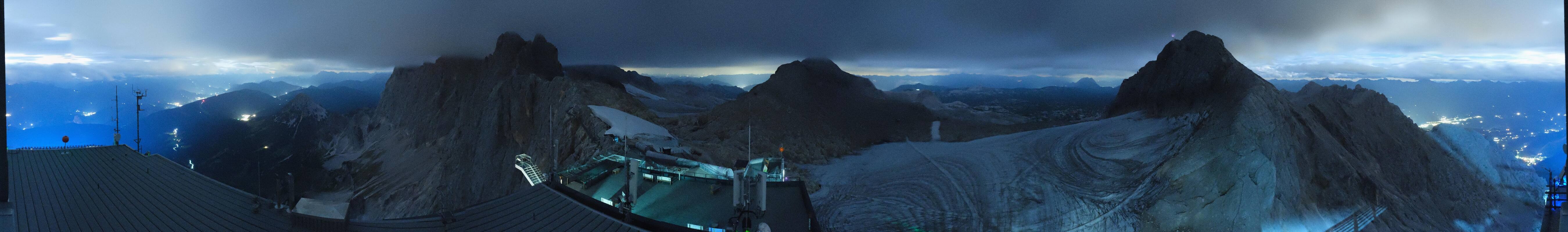 Archiv Foto Webcam Dachstein Gletscher: Panoramablick von der Bergstation