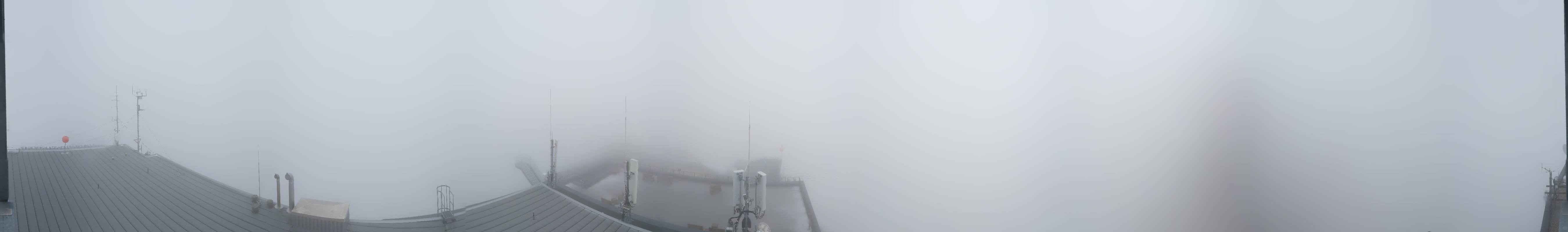 Archived image Panoramic webcam view at the Dachstein Glacier