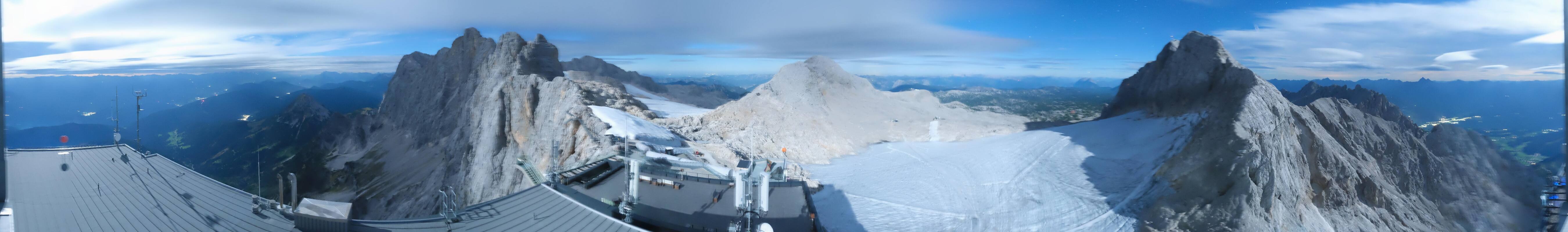 Archiv Foto Webcam Dachstein Gletscher: Panoramablick von der Bergstation