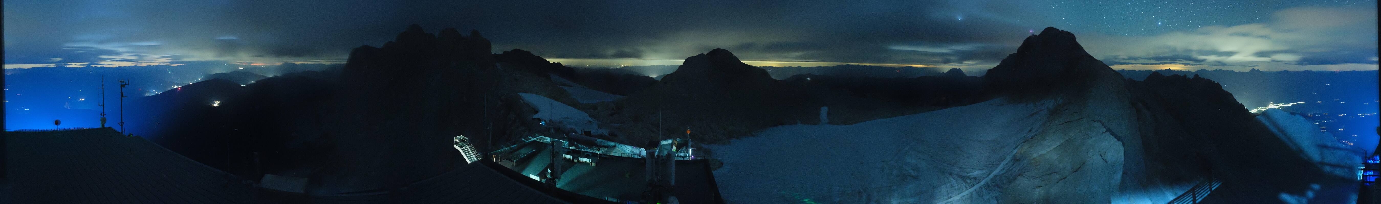 Archiv Foto Webcam Dachstein Gletscher: Panoramablick von der Bergstation