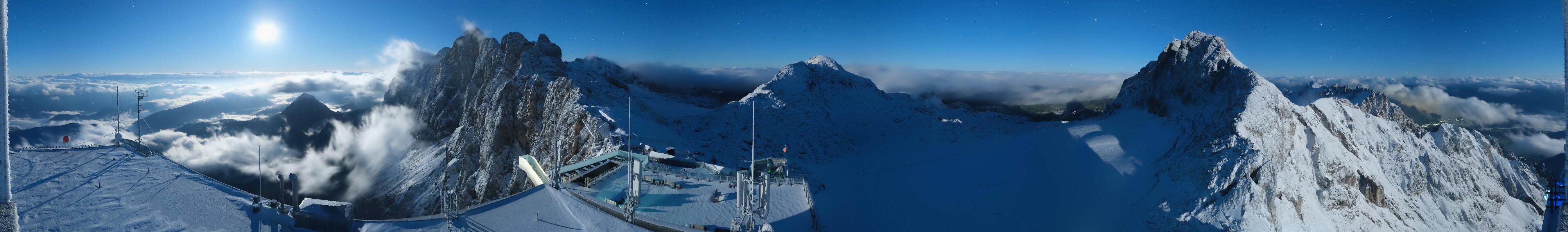 Archiv Foto Webcam Dachstein Gletscher: Panoramablick von der Bergstation