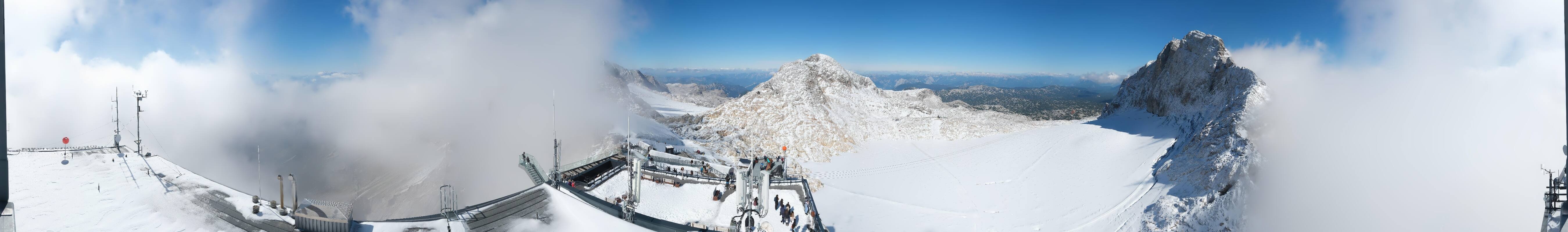 Archiv Foto Webcam Dachstein Gletscher: Panoramablick von der Bergstation