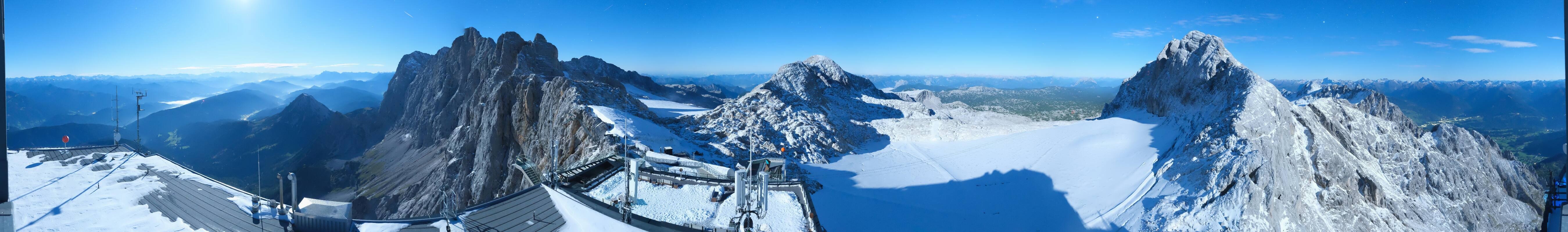 Archiv Foto Webcam Dachstein Gletscher: Panoramablick von der Bergstation