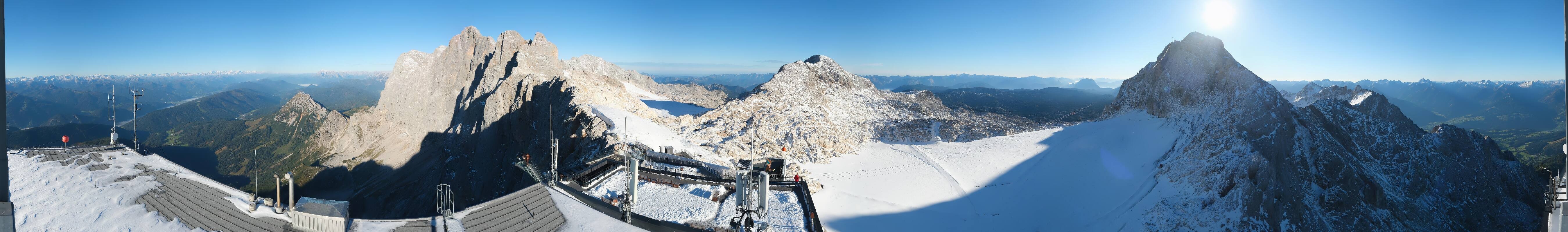 Archiv Foto Webcam Dachstein Gletscher: Panoramablick von der Bergstation