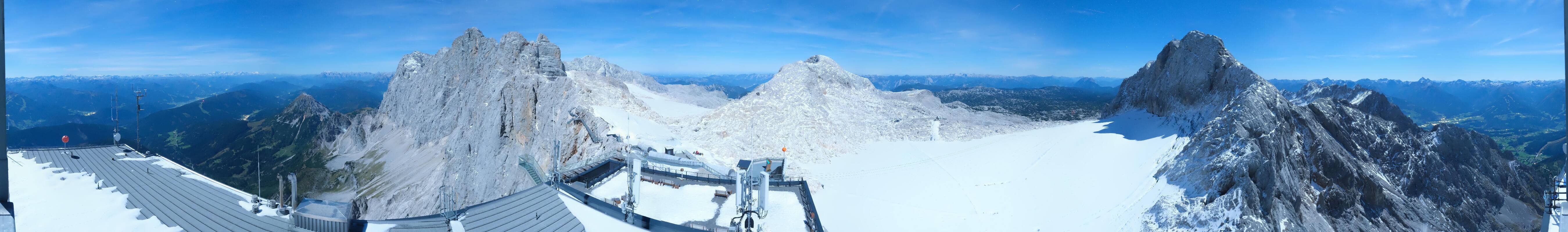 Archived image Panoramic webcam view at the Dachstein Glacier