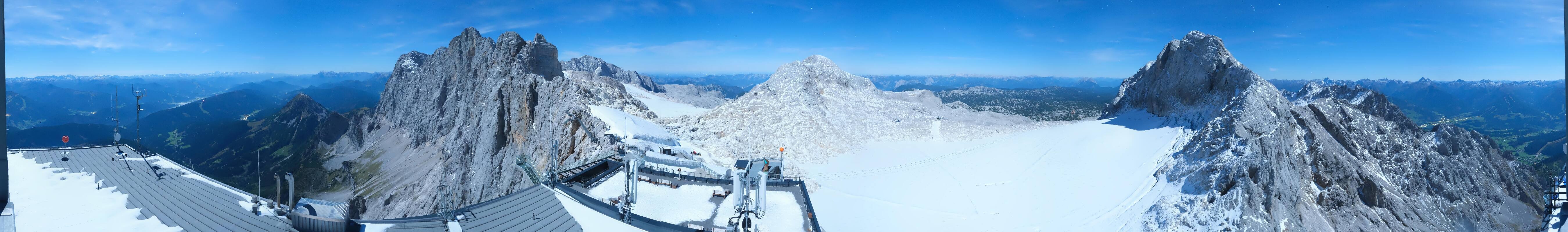 Archived image Panoramic webcam view at the Dachstein Glacier