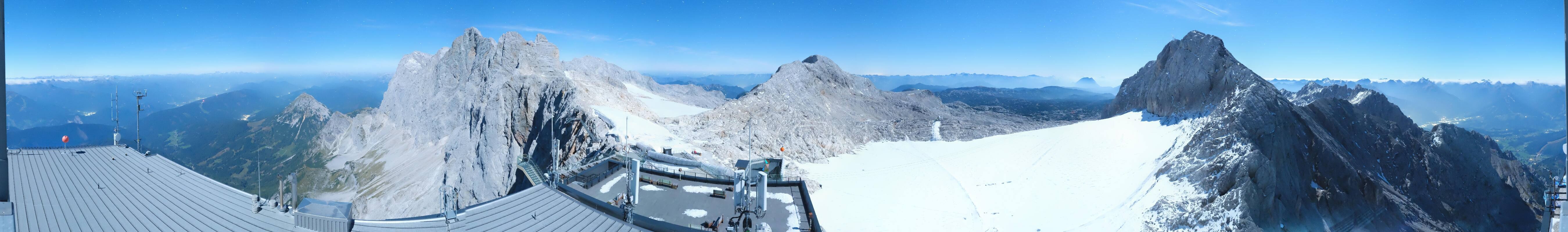 Archived image Panoramic webcam view at the Dachstein Glacier
