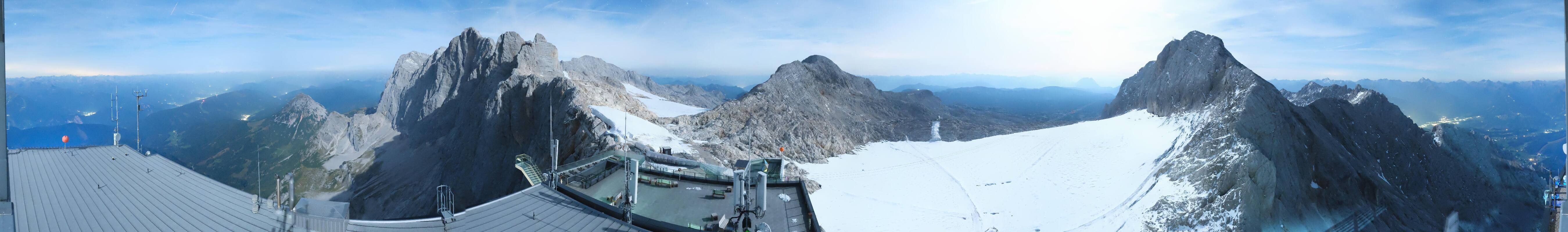 Archiv Foto Webcam Dachstein Gletscher: Panoramablick von der Bergstation