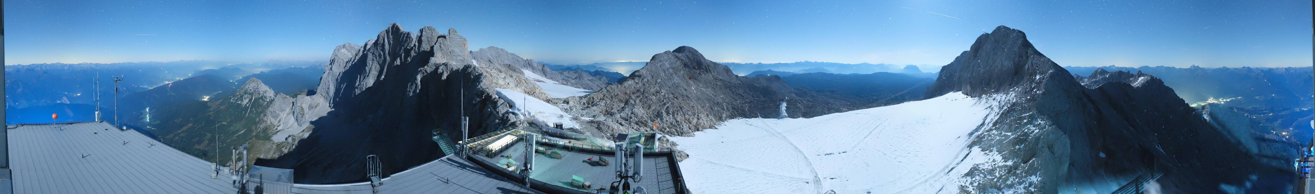 Archiv Foto Webcam Dachstein Gletscher: Panoramablick von der Bergstation
