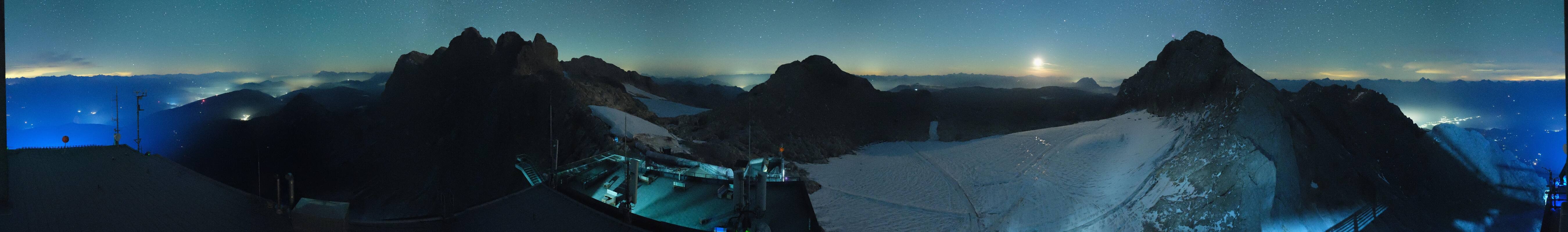 Archiv Foto Webcam Dachstein Gletscher: Panoramablick von der Bergstation