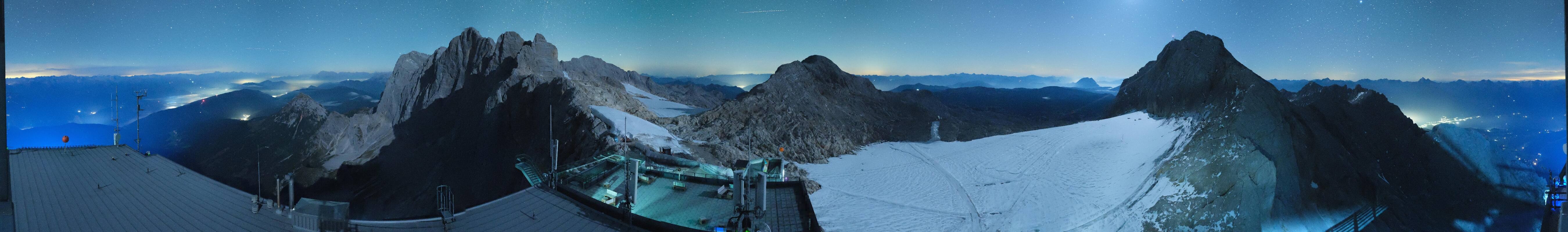Archiv Foto Webcam Dachstein Gletscher: Panoramablick von der Bergstation