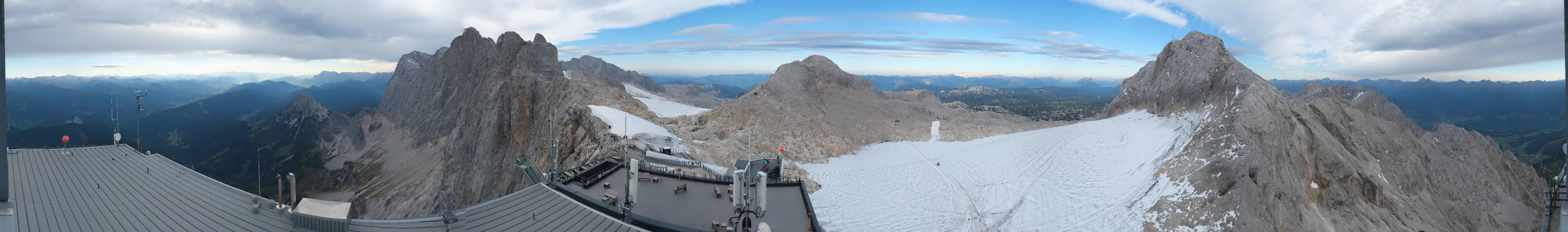 Archiv Foto Webcam Dachstein Gletscher: Panoramablick von der Bergstation
