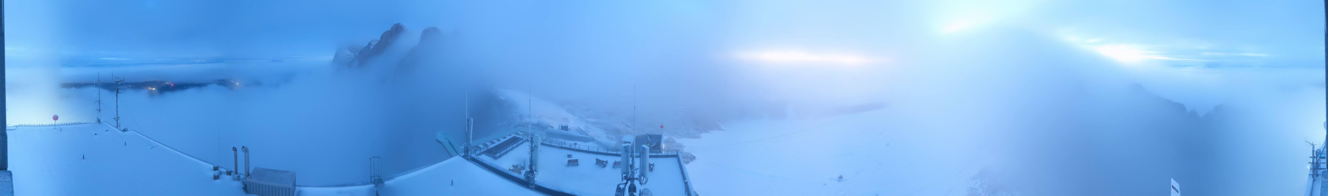 Archiv Foto Webcam Dachstein Gletscher: Panoramablick von der Bergstation