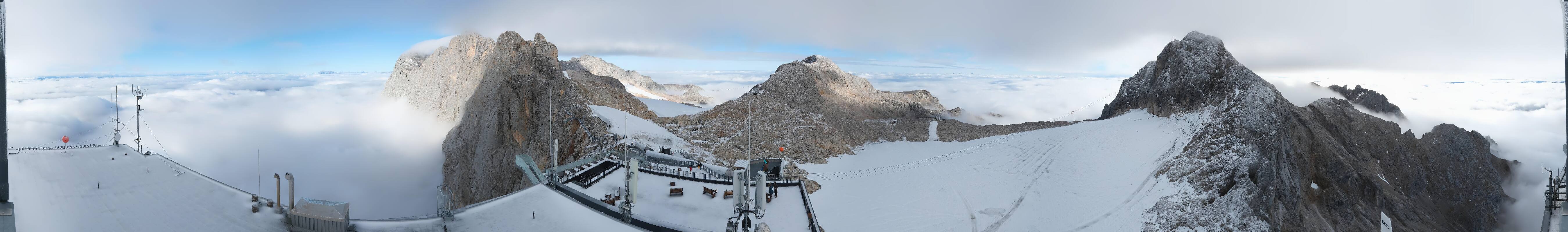Archiv Foto Webcam Dachstein Gletscher: Panoramablick von der Bergstation