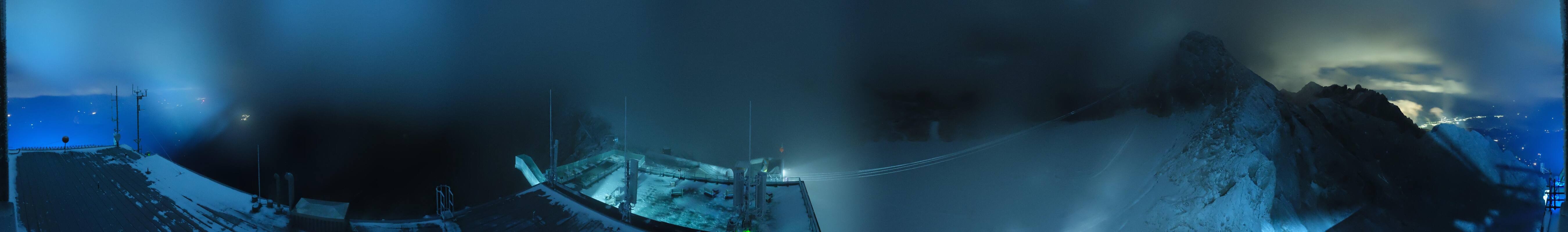 Archived image Panoramic webcam view at the Dachstein Glacier
