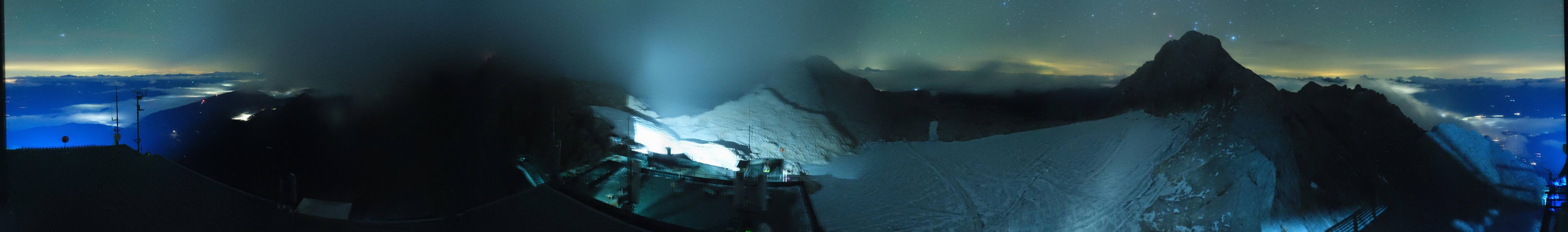 Archiv Foto Webcam Dachstein Gletscher: Panoramablick von der Bergstation