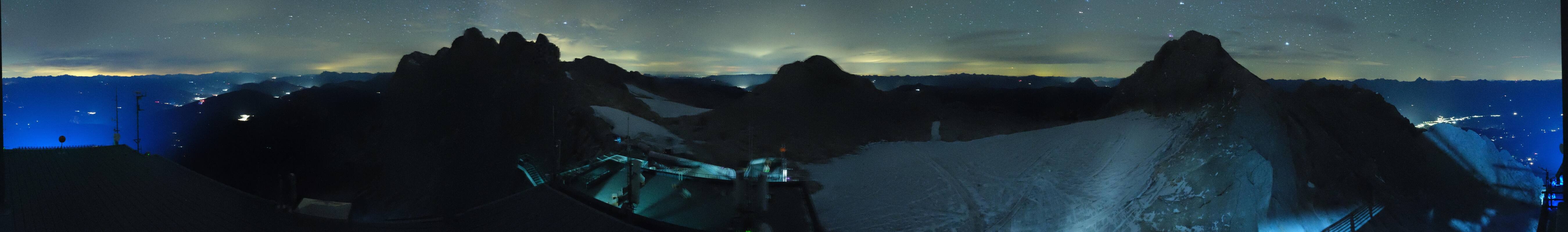 Archiv Foto Webcam Dachstein Gletscher: Panoramablick von der Bergstation