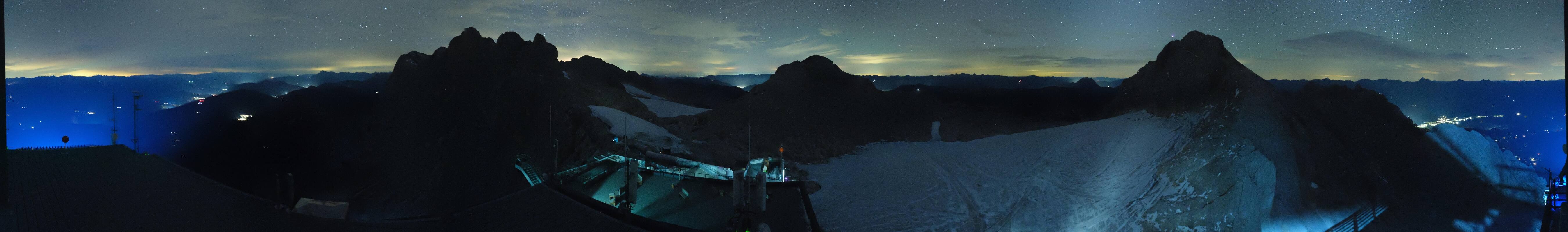 Archiv Foto Webcam Dachstein Gletscher: Panoramablick von der Bergstation