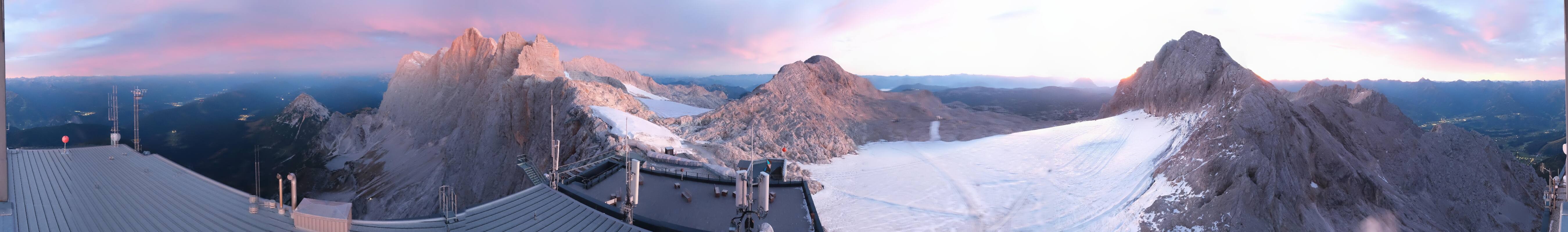 Archiv Foto Webcam Dachstein Gletscher: Panoramablick von der Bergstation