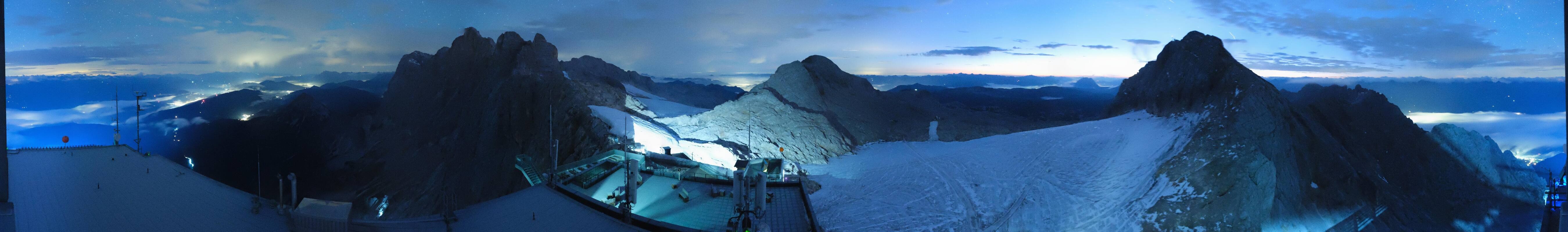 Archiv Foto Webcam Dachstein Gletscher: Panoramablick von der Bergstation