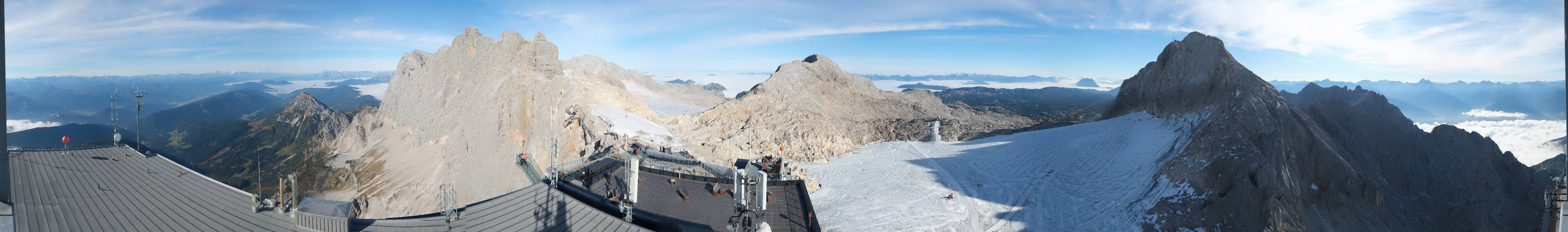 Archived image Panoramic webcam view at the Dachstein Glacier